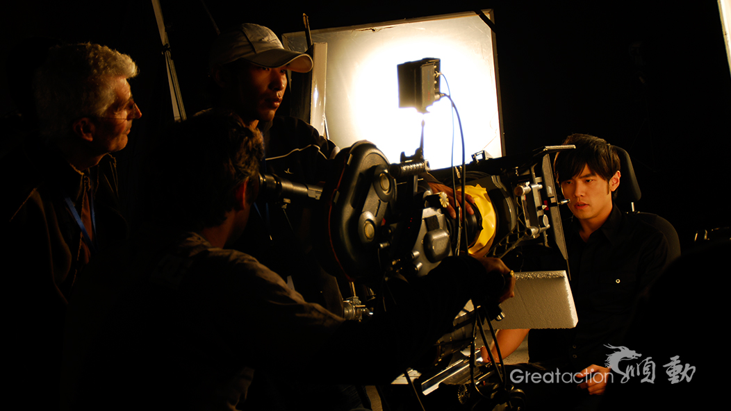 周杰倫、莫文蔚攜手雅力士汽車